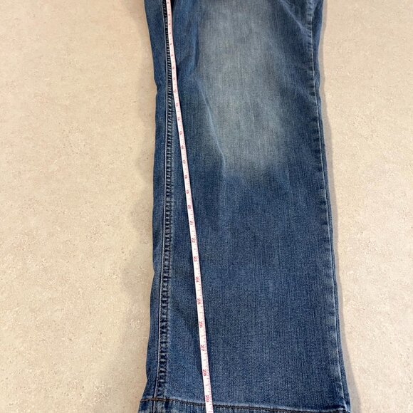NWT Maurices Women's Jeans M Jeans 20W Classic Straight, Short, Mid Rise - Picture 12 of 12
